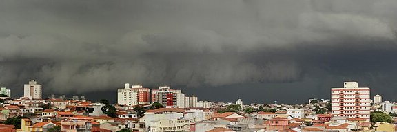 Nuvens de tempestade.